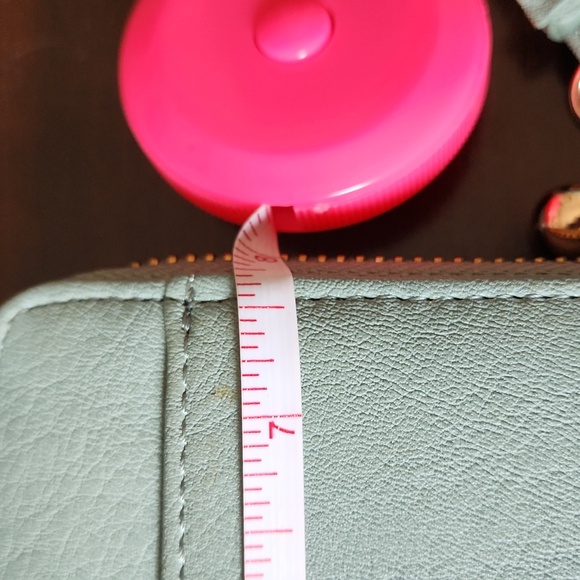 LAUREN CONRAD LT. BLUE ZIP AROUND WRISTLET NEW WITHOUT TAG - Picture 8 of 8